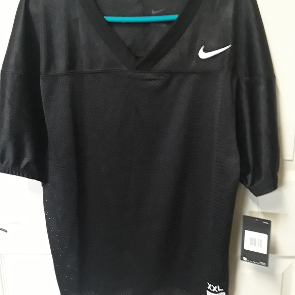 Nike Other - Nike big boys mesh Jersey